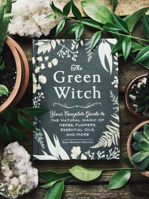 The Green Witch: Your Complete Guide to the Natural Magic of Herbs, Flowers, Essential Oils, and More